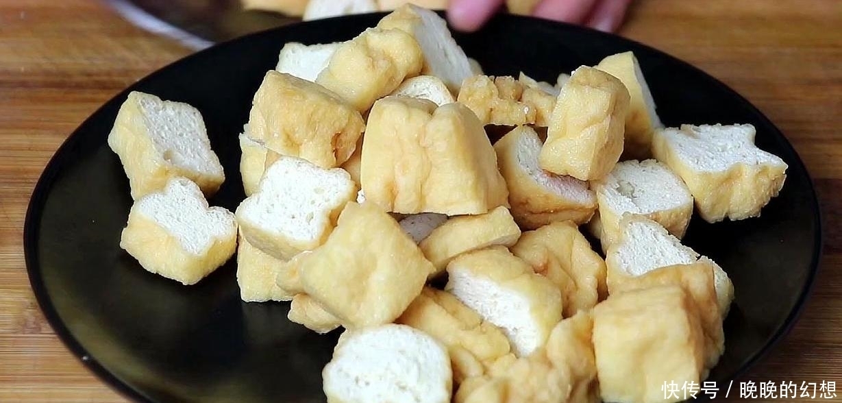 大厨教你油豆腐这样做,简单家常,开胃下饭,比吃肉还解馋