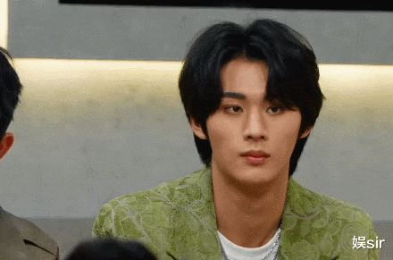 滿屏尷尬！《導演請指教》首播遭群嘲，爛片導演無所遁形