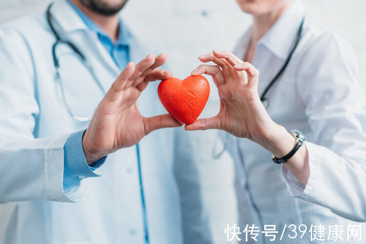 研究人员|喝茶不养生,还可能“养癌”?50万国人研究:喝茶与多种癌症有关