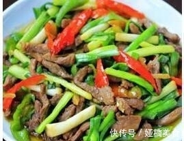 这个周末厨房小白在家里学做饭吧,简单的四道家常菜推荐给你