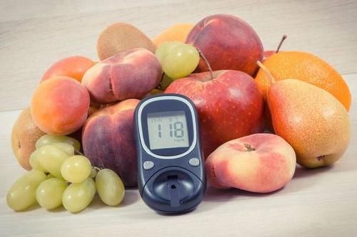 控制体重|得了糖尿病，做好这7个措施，避免血糖失控，并发症找上门