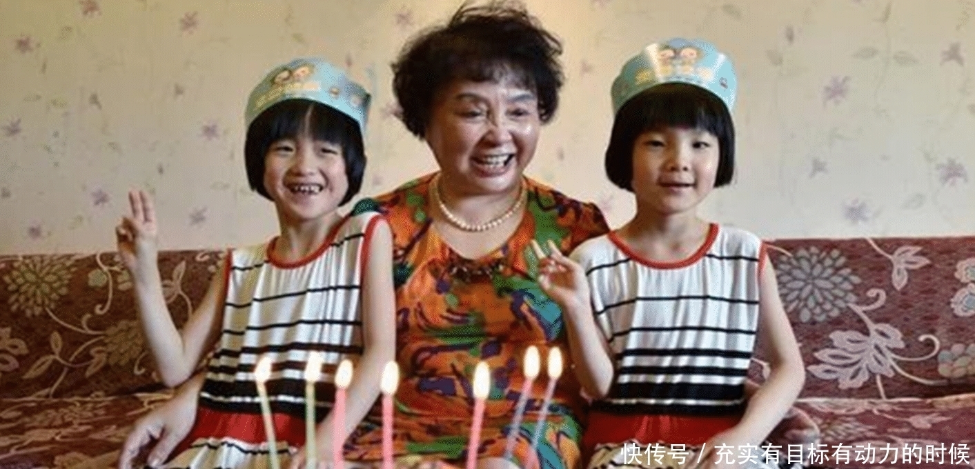 10年前,那位执意要生下双胞胎女儿的60岁老人,如今过得怎样