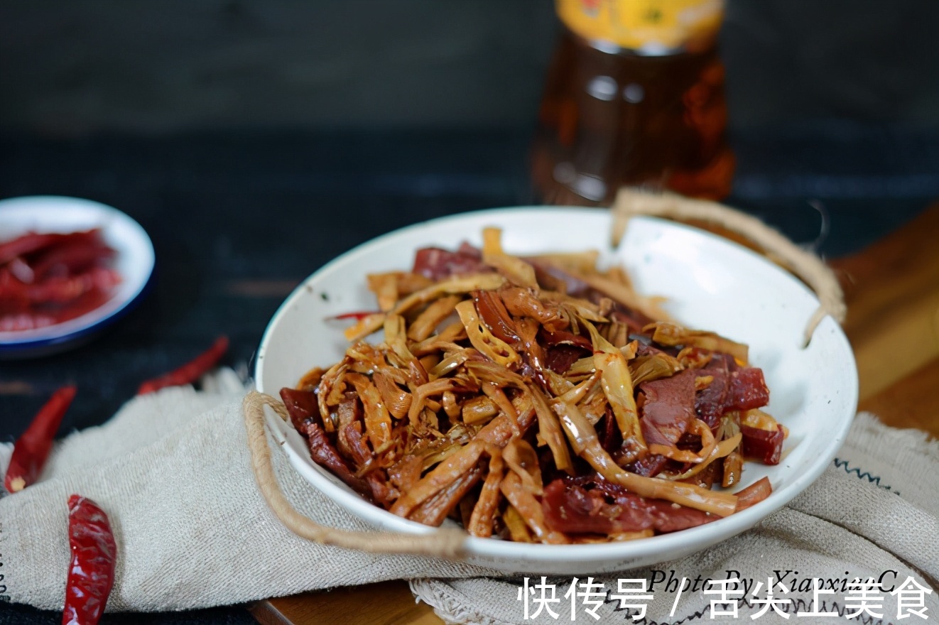 笋干|这东西不怕过期,超市30元一斤,现在抓紧多买点,吃到第二年