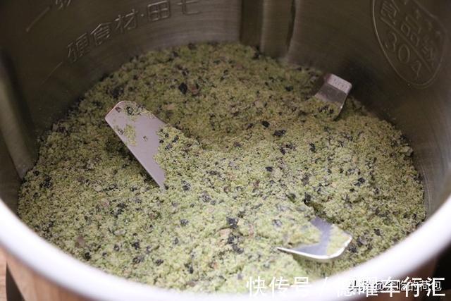 冬天|冬天要常吃黑豆,教你简单做法,做一次够吃半个月,随吃随取