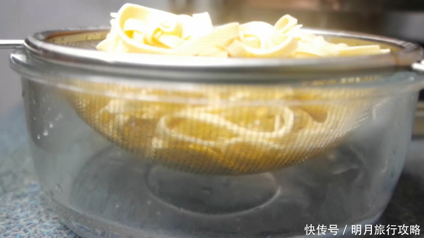 做法|豆腐皮最好吃的做法,不用炒,不涮火锅,吃一次就念念不忘