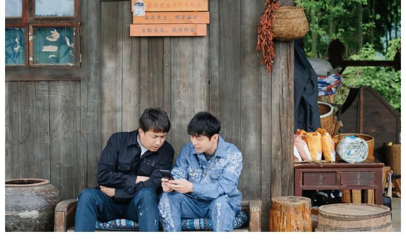 一季|《向往5》隐藏最深的嘉宾，表面跟着那英来的“小妹妹”，实际总票房86亿制片人