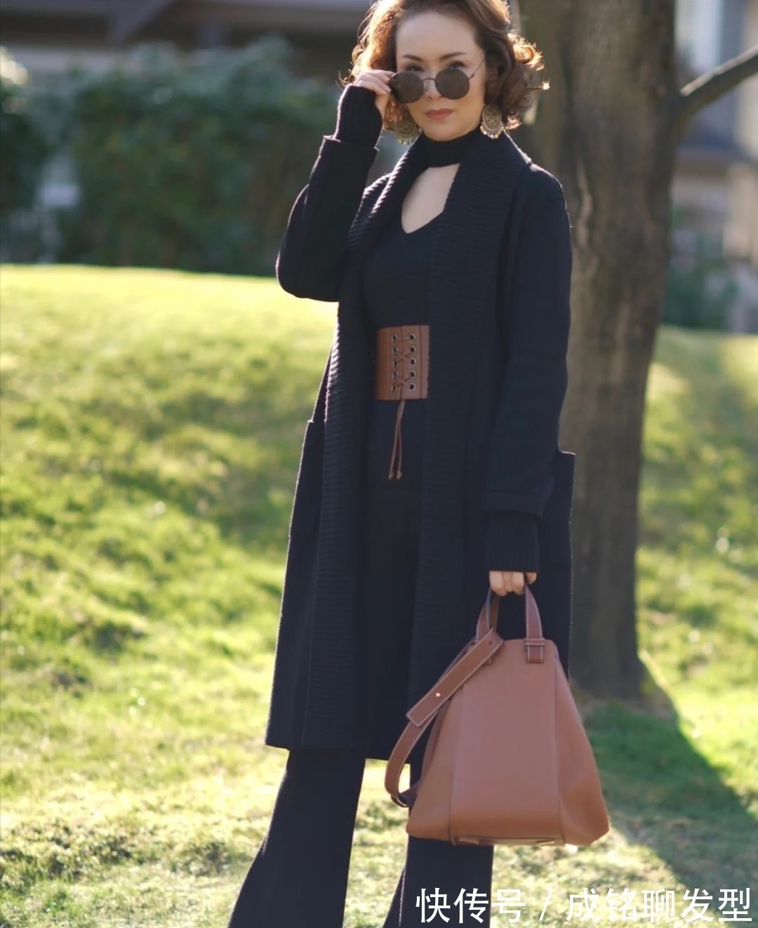 长大衣 终于找到适合五六十岁妈妈们的入冬穿搭!保暖又洋气,显瘦有气质