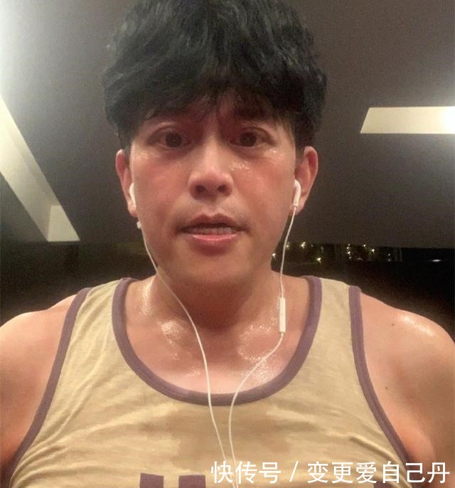 50岁资深男星发文求工作!自曝因病休养4年