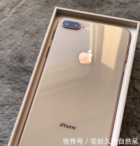透露|手机要到实体店买，还是网购好？工作人员透露，很多人都搞错了