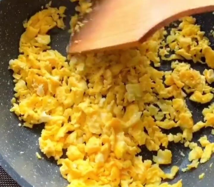 假期结束,早餐试试它,焦香可口,味道鲜美,一口一个,真过瘾