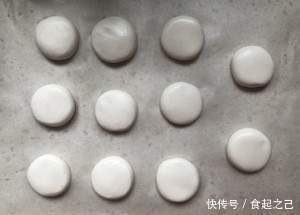 却说|甜甜蜜蜜糖油粑粑,一口下去软糯满足,老妈却说减肥谨慎食用!