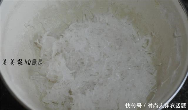 白萝卜|不用和面不用揉,早餐吃它最省事,维C超丰富,薄皮馅大最爽口!