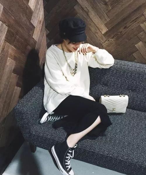 冬春换季，这4双鞋值得入手！万能百搭又时髦，女明星都争着穿