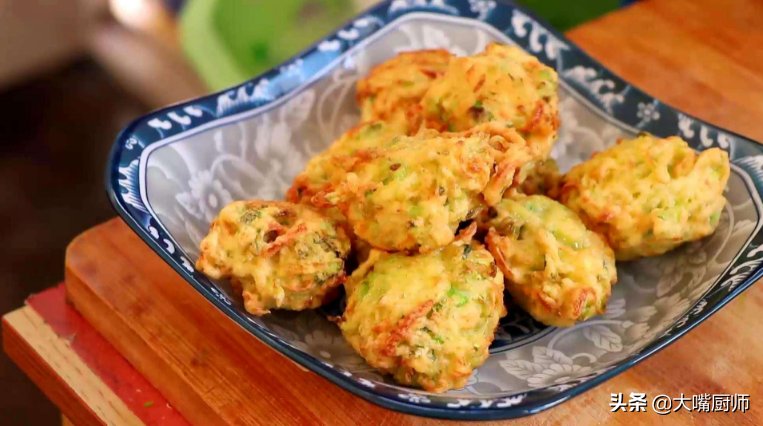 炸萝卜丸子别加面粉淀粉，换成这2样，出锅香酥可口，放凉也好吃