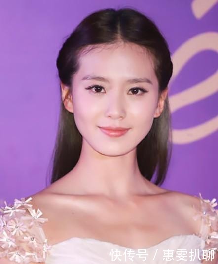 马尾|别总扎低马尾了，试试今年最火的5款懒人半扎发，女明星们都在扎