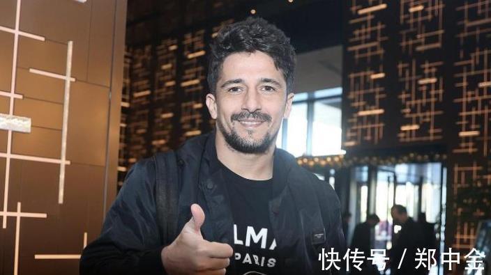 12強賽|洛國富私信回復中國球迷：2022年1月回來，參加12強賽！