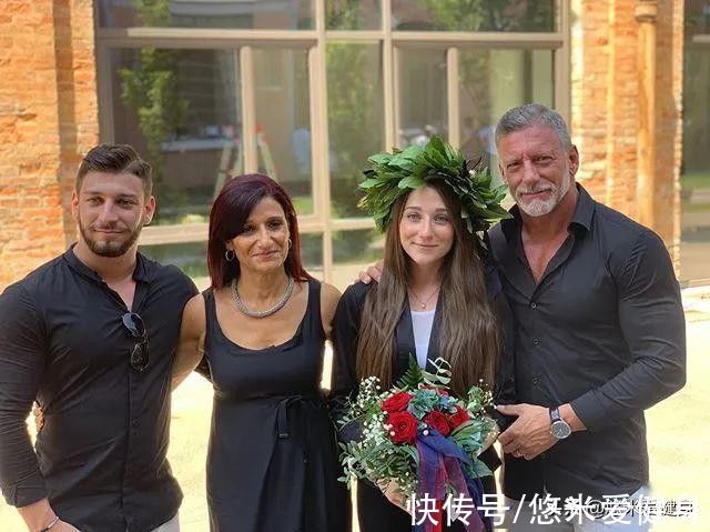 胖子|55岁的意大利大叔，从一个胖子练成肌肉男，依靠健身实现身材蜕变