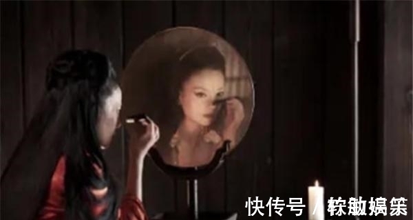 聊斋志异$清朝名画“女鬼图”,放大后才知她在干啥?你敢细看吗?