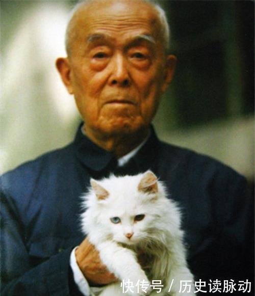 一生多病多灾的季羡林,却健康活到98岁,秘诀是“三不”养生之道