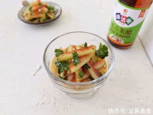 西瓜皮|#我的养生日常-远离秋燥#凉拌西瓜皮