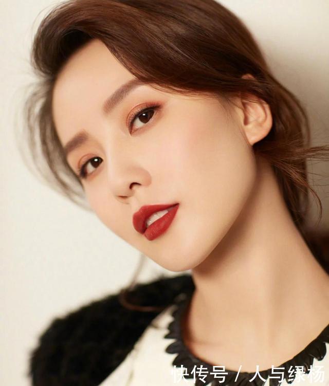 档次|香奈儿新色来袭!复古又高级的显白色,档次又上升不少!