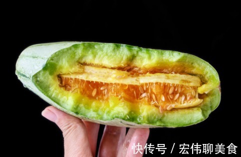 绿皮|买羊角蜜时,绿皮的甜还是白皮的甜?学会这一招,一挑一个准!