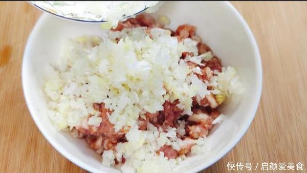 最爱这一口下去满嘴留香的味道，香辣过瘾又下饭之辣椒酿肉