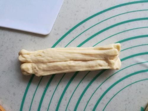 这么地道的中式早餐，在家自己就能做，外酥里嫩，美味可口