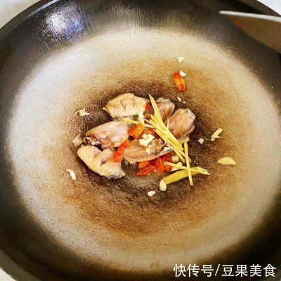 香甜|厨娘教你一招巧做可乐鸡翅这样做,香甜不腻
