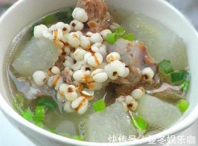 夏天|炖排骨汤时多放一把它,鲜美不油腻,祛湿健脾,夏天不喝可惜了