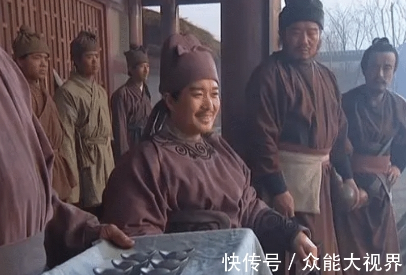 文学作品#水浒中的两大酱油党:宋江用不起,吴用不敢用,排名却在前十位!