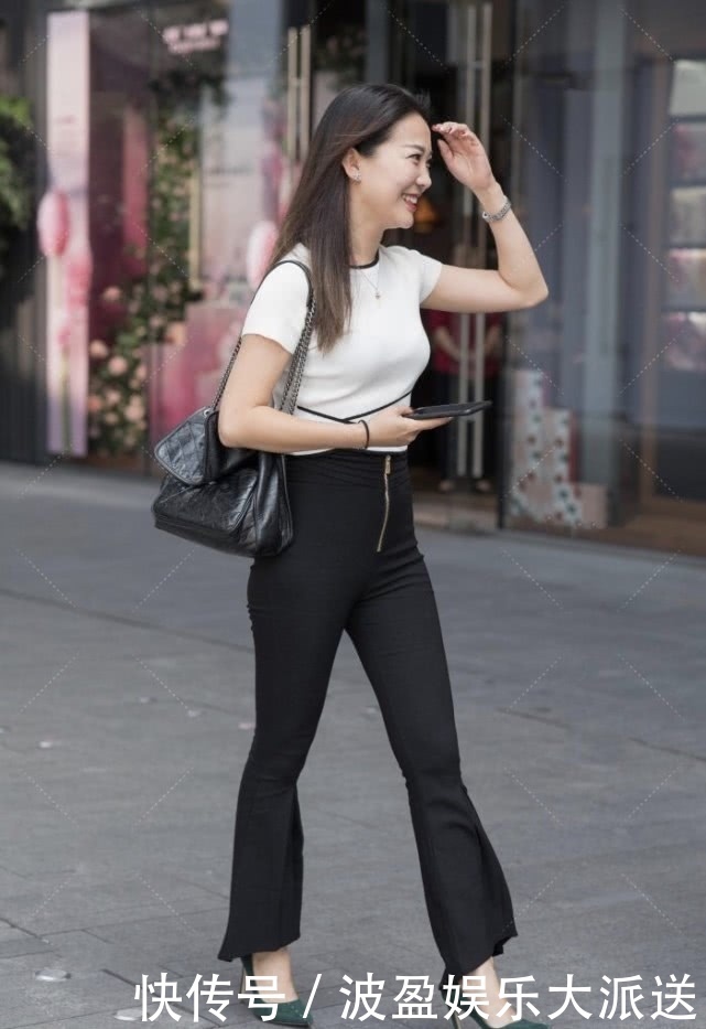 黑白色上下衣不懂得怎么搭配时尚达人教你关键的“技巧”