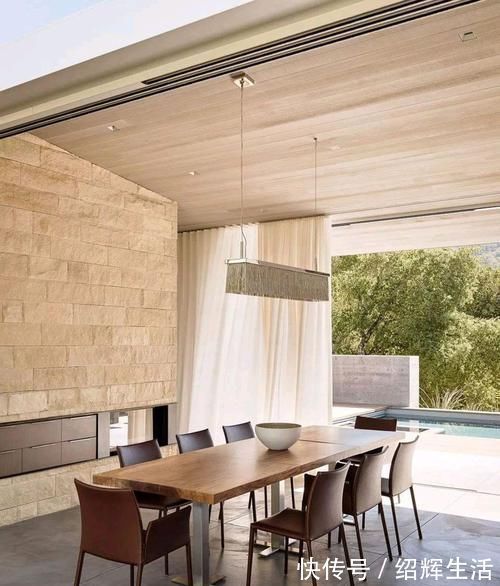 泳池|山中造个别墅,院中百年古树,庭院、壁炉、泳池,奢侈生活美如画