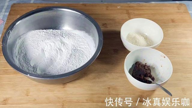 面饼|教你广式煎饼的家常做法,简单易做,面皮焦脆,口感微甜