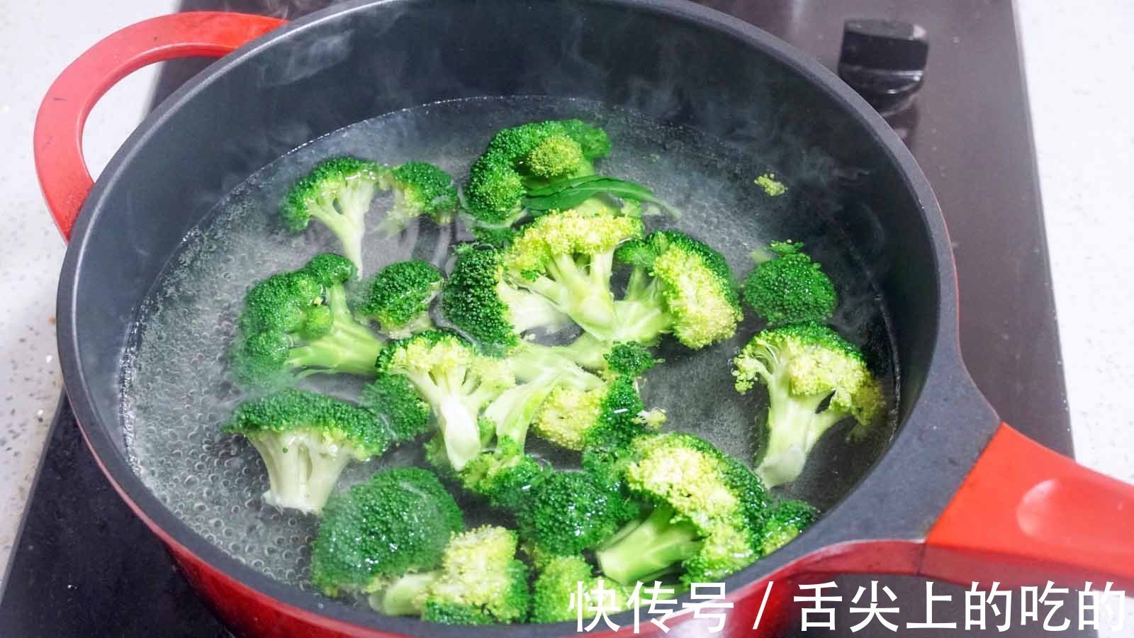 这6道早餐不用揉面,一搅一蒸就完成,松软又香甜,省时又省力