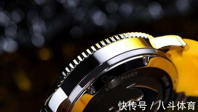 表冠 公价1万2 这块潜水表绝对够“毒”!