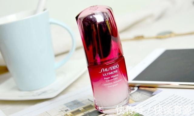 敏感肌|这些网红精华实在好用,让我们的皮肤变得更加的细腻、嫩滑有光泽