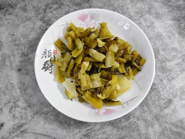 4月宁可不吃肉也要给孩子吃这菜，头脑聪明，个子长得快