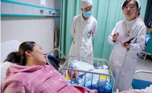 产妇|“谢谢,不喝牛奶”,产妇生孩子闹笑话,听不懂产房暗语太尴尬