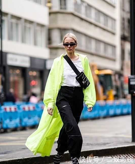 长裤 欧美不到160的时尚博主,穿搭方式太显高,看图就像180