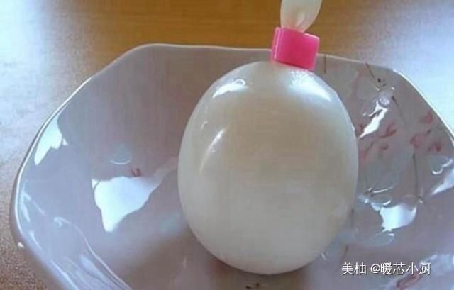 气球|60岁大妈把牛奶装气球里,邻居都嘲笑她,30分钟后却花钱来学