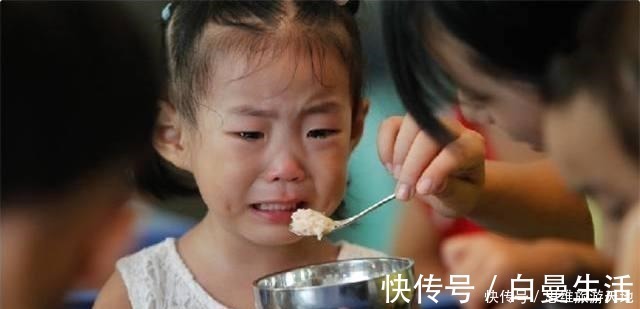 宝宝|这3种“糊涂饭”别给孩子吃了,没营养不说,还影响宝宝身体发育