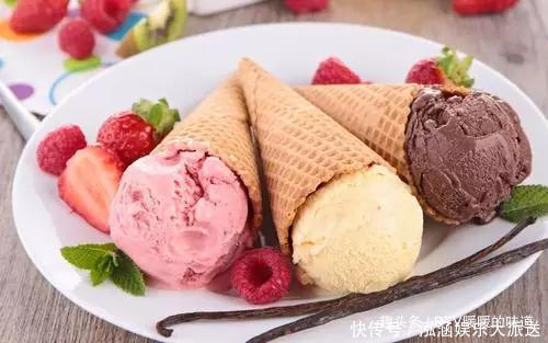 4款夏日清凉小甜品,有牛奶能做!顺滑爽口、好吃得停不下来~