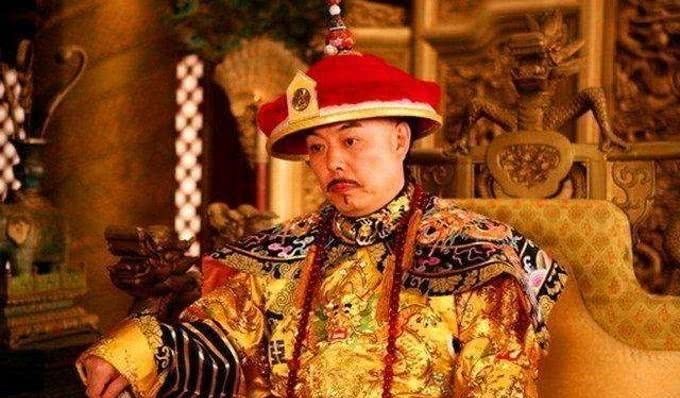 乾隆皇帝|为了制作一盏“杯子”,乾隆皇帝连下了十道圣旨