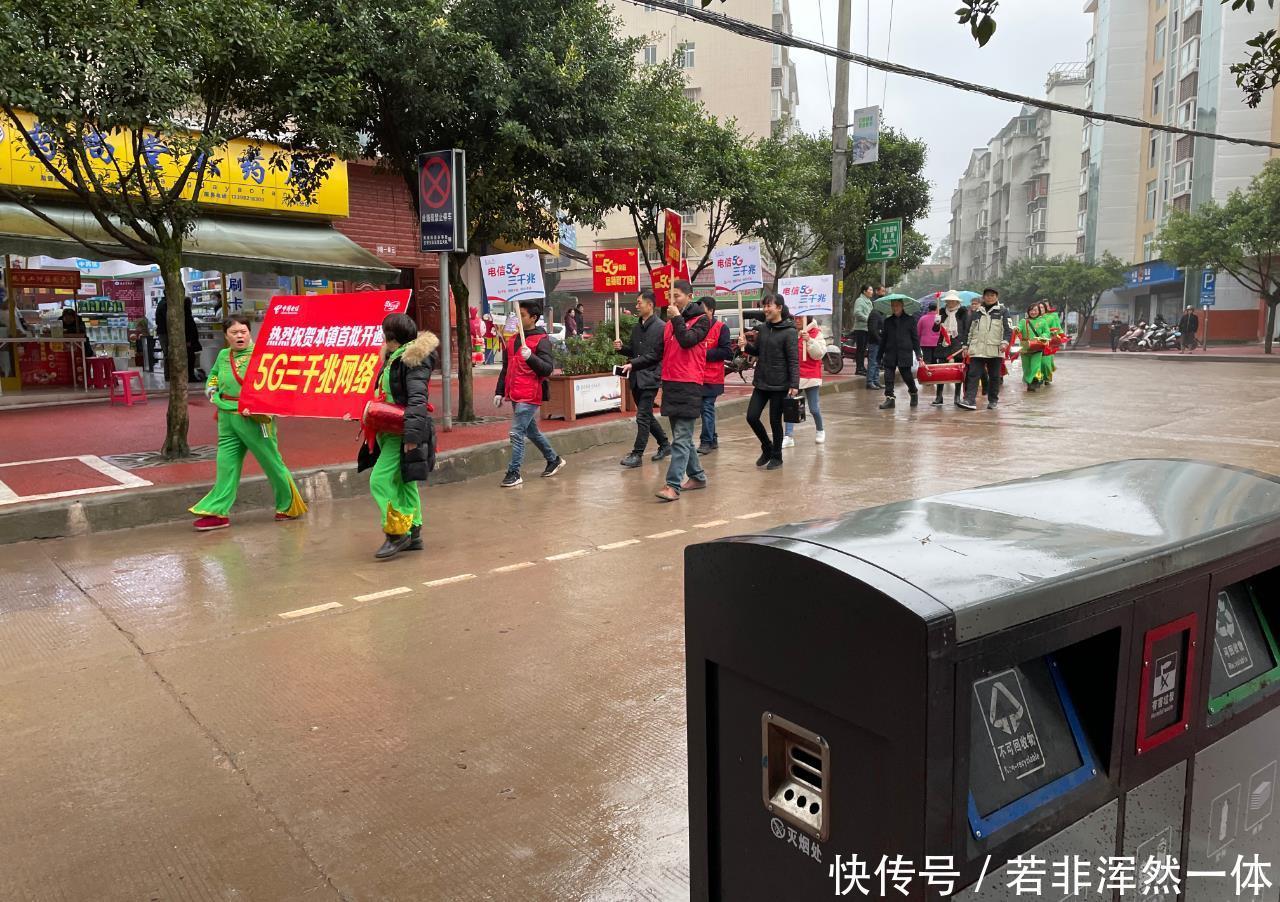 魔幻|乡镇集市:魔幻与传统并存!