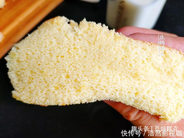 这个蛋糕方子,我家隔3差5做,当早餐太赞了,入口又软又润