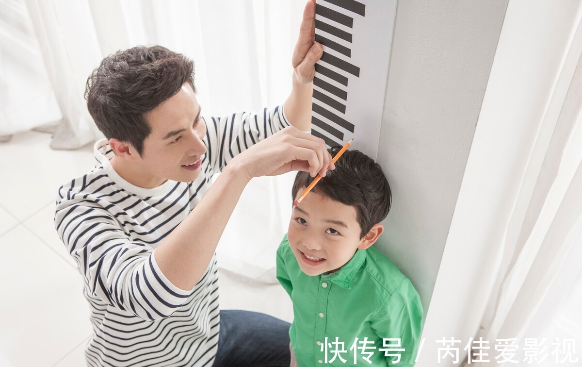 营养元素|有些水果比骨头汤更易让孩子长高,父母喂错了,当心他矮人一截