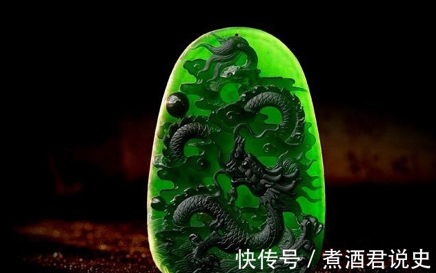 观音 翡翠饰品不是女人专属,适合男士佩戴的饰品,你都知道有哪些吗!