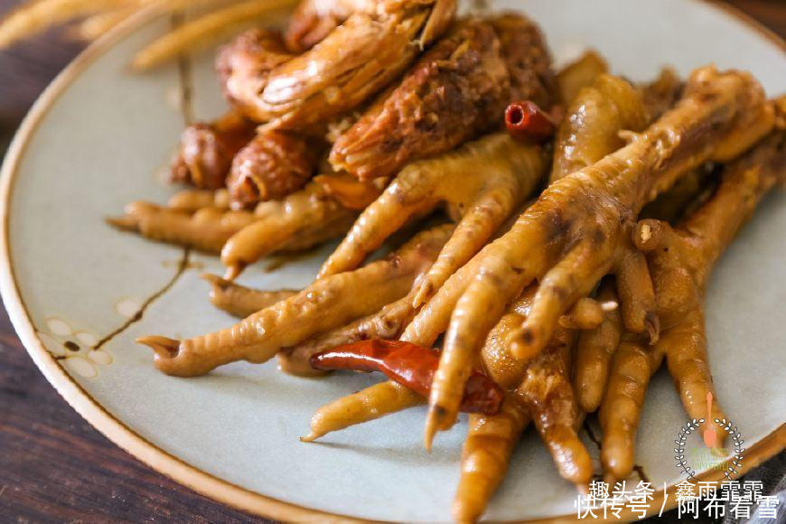 每次|朋友来家里做客,每次都点名吃我的酱鸡爪,剩下还要打包带走!