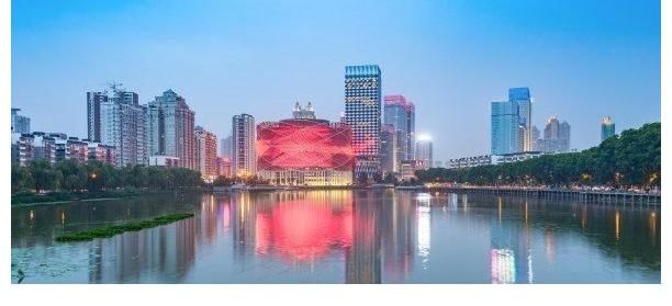 旅游业|武汉一公园走红，被称为“天下绝景”，距市区仅需半小时车程